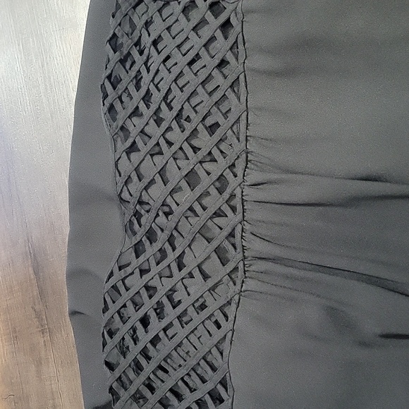 Gianni Bini XS Black Long Sleeve Dress with Lattice Neckline - Picture 3 of 5